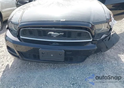 2013 Ford Mustang V6 z USA, uszkodzony, nr VIN 1ZVBP8AM7D5203672